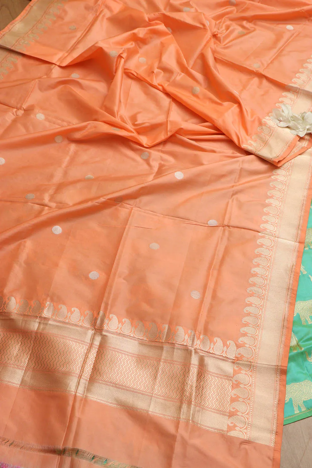 Elegant Green Handloom Banarasi Pure Katan Silk Elephant Design Suit With Banarasi Handloom Pure Katan Silk Dupatta