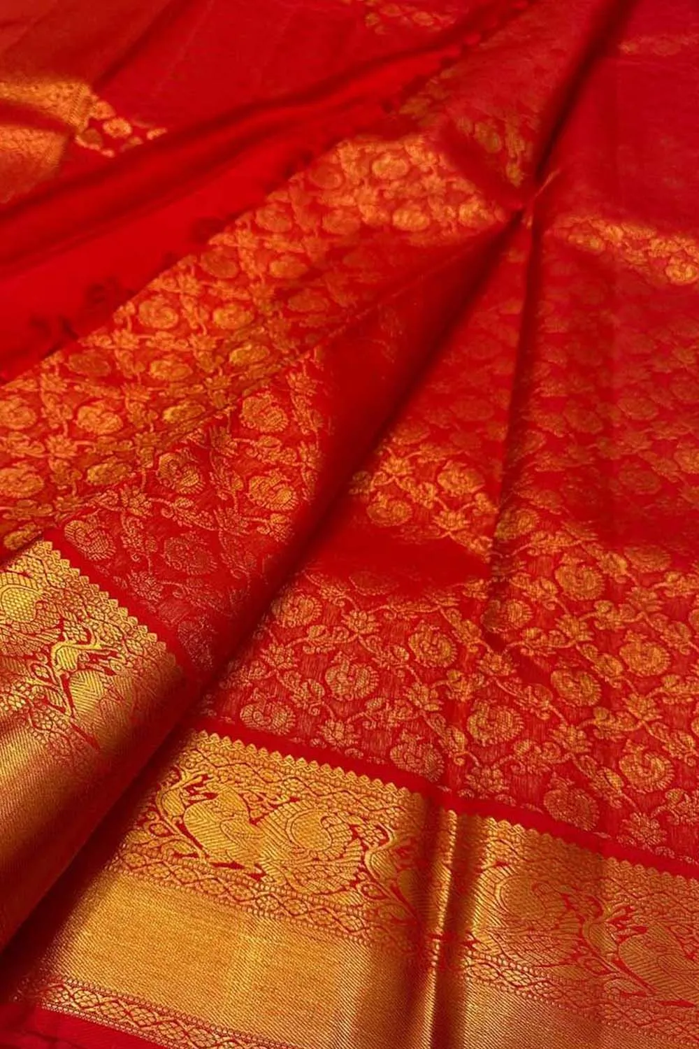 Exquisite Maroon  Kanjeevaram Handloom Silk Saree