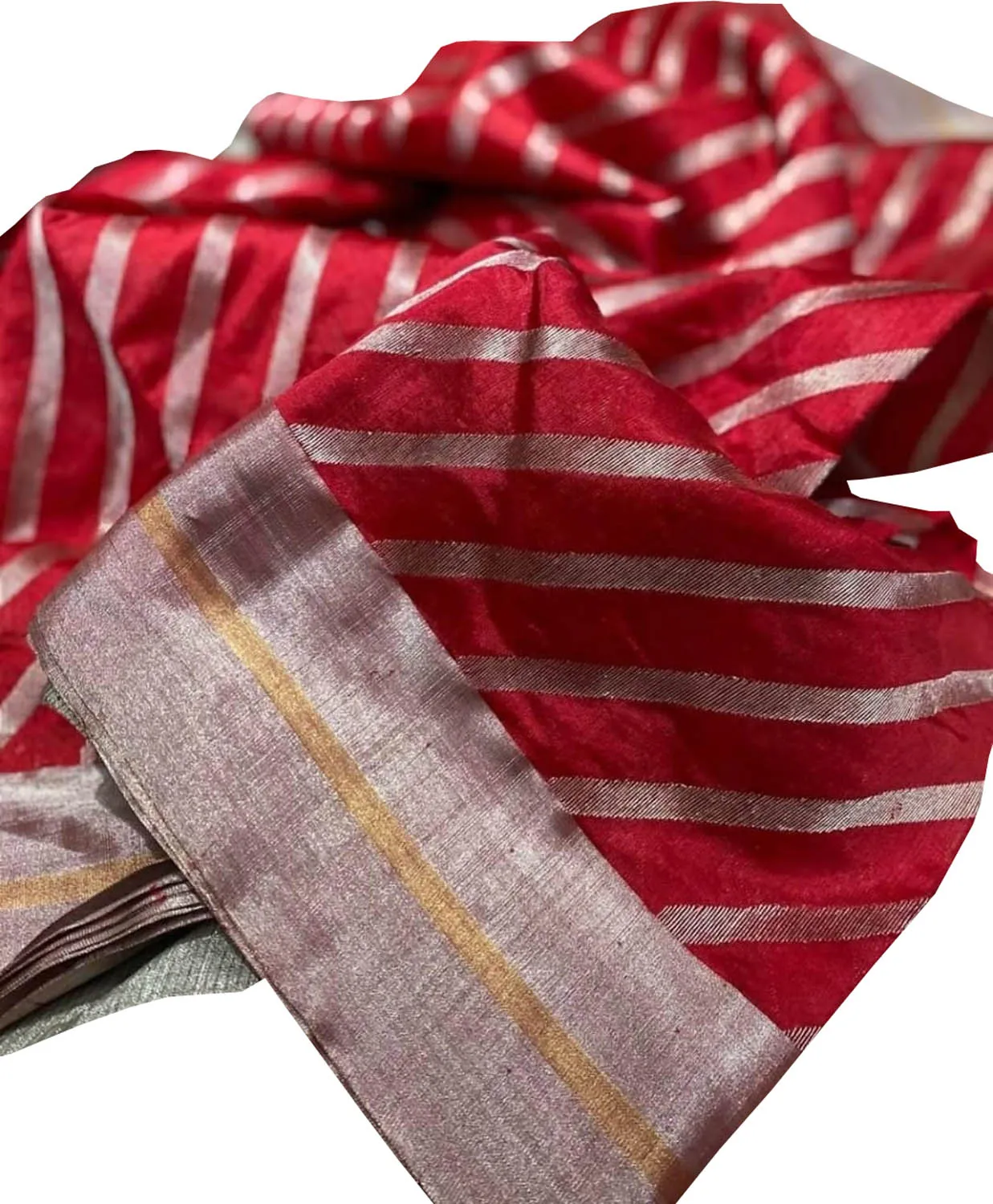 Exquisite Red Chanderi Silk Saree - Handloom Beauty