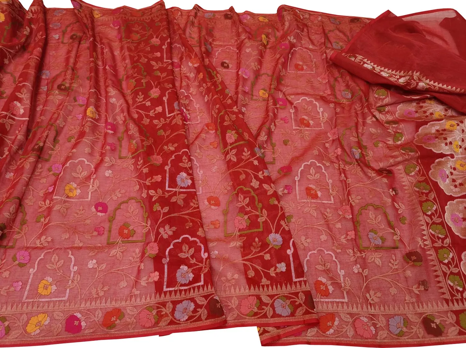 Red Banarasi Handloom Pure Cotton Saree - Elegant and Traditional