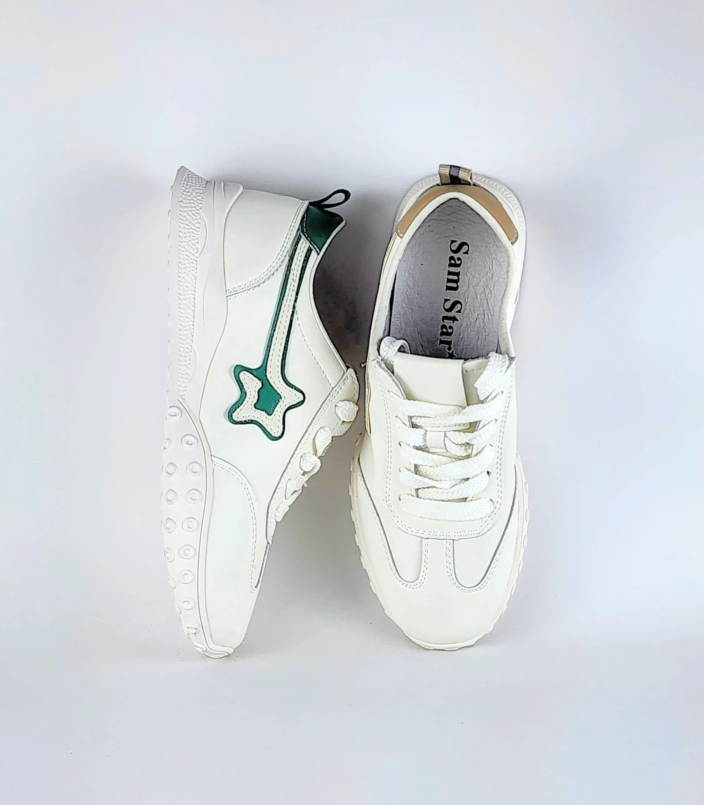 SS23009 White leather sneakers with star and flexible sole SALE